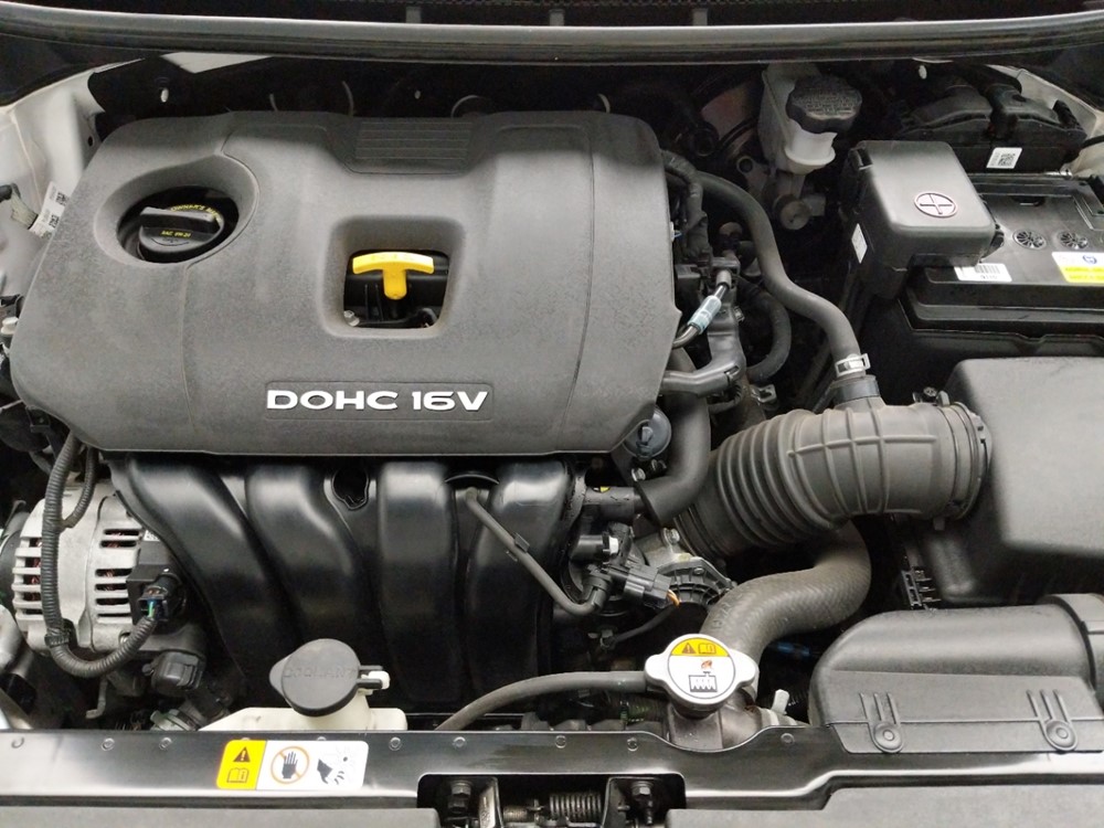 2017 Kia Forte - Engine