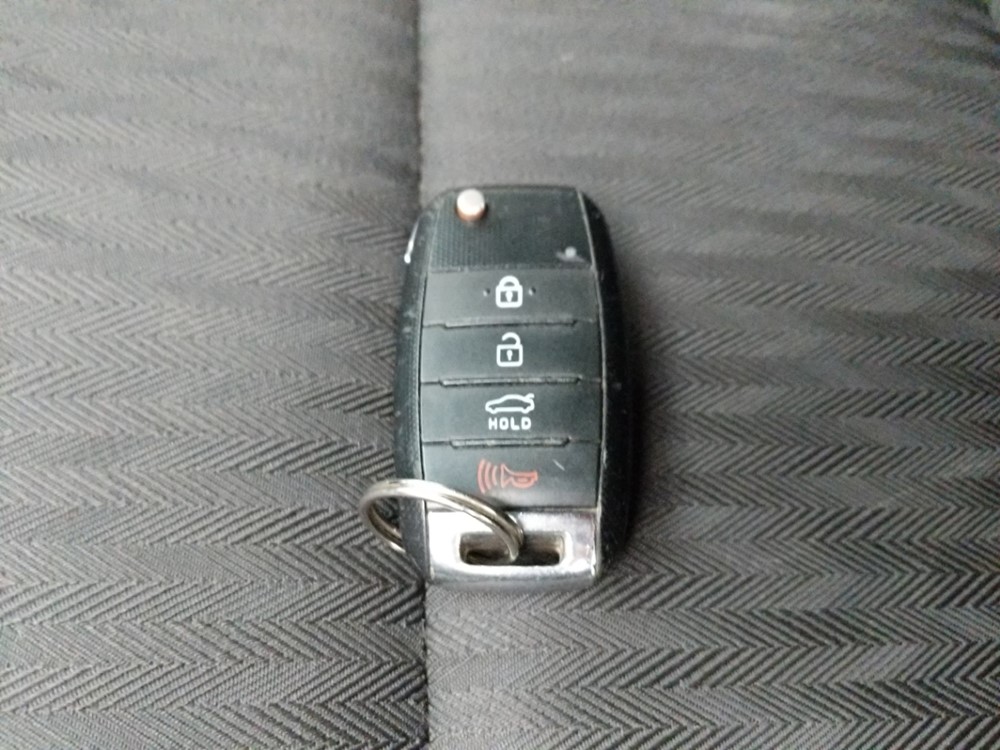 2016 Kia Forte - Keys