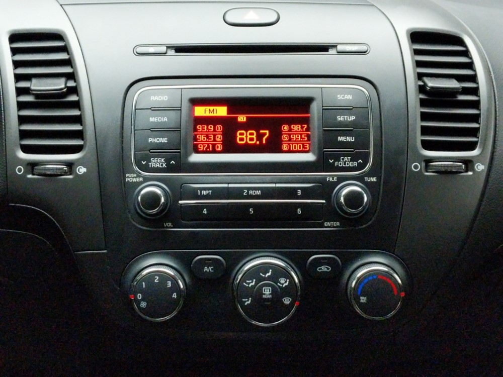 2016 Kia Forte - Stereo Package