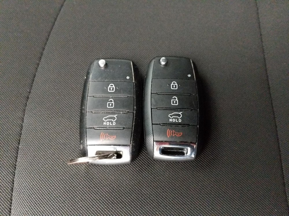2016 Kia Soul - Keys