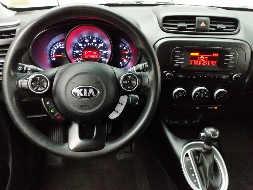 2016 Kia Soul - Driver Dash