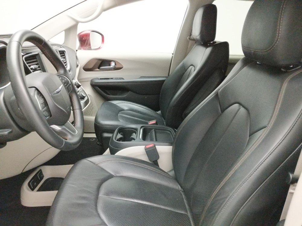 2018 Chrysler Pacifica - Driver Front Seat