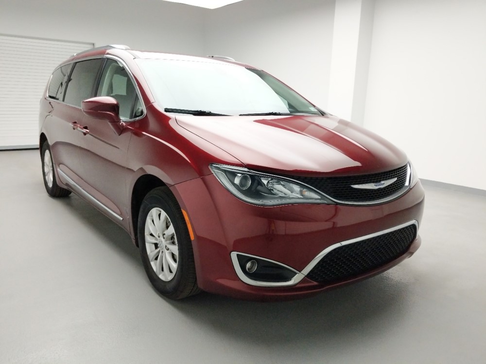 2018 Chrysler Pacifica - Passenger Front Bumper