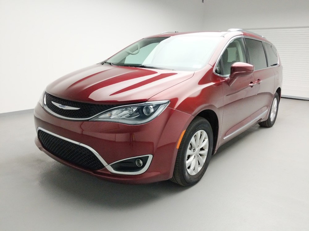 2018 Chrysler Pacifica - Driver Front Bumper