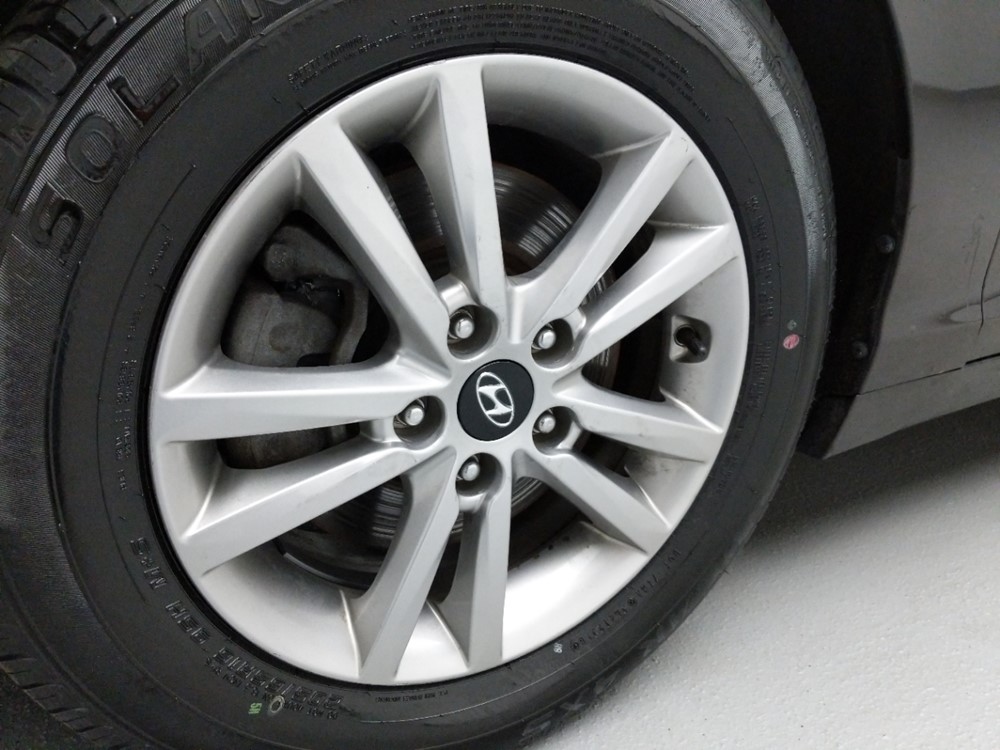 2016 Hyundai Sonata - Wheel
