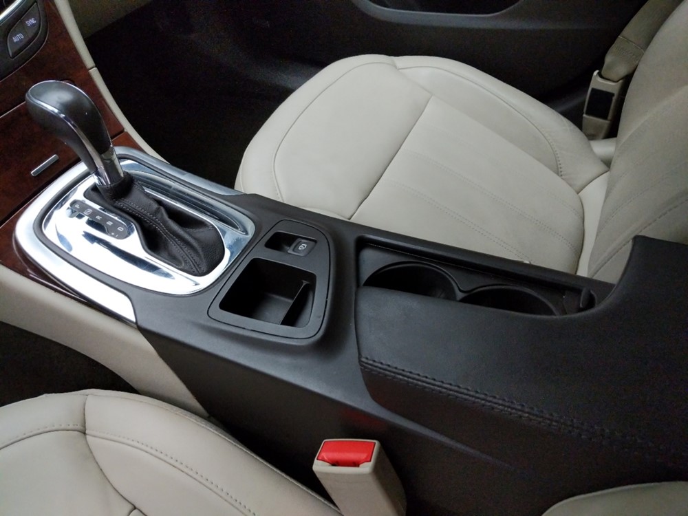 2016 Buick Regal - Center Console/Cup Holders