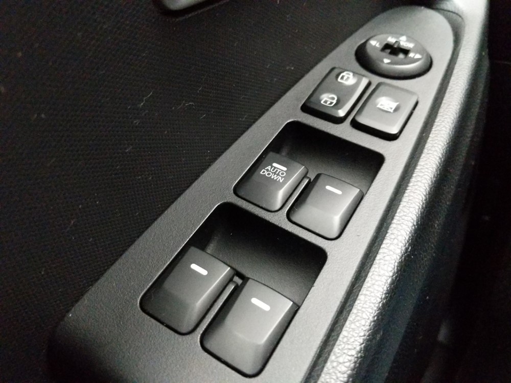2012 Kia Sportage - Driver Power Windows/Lock Control