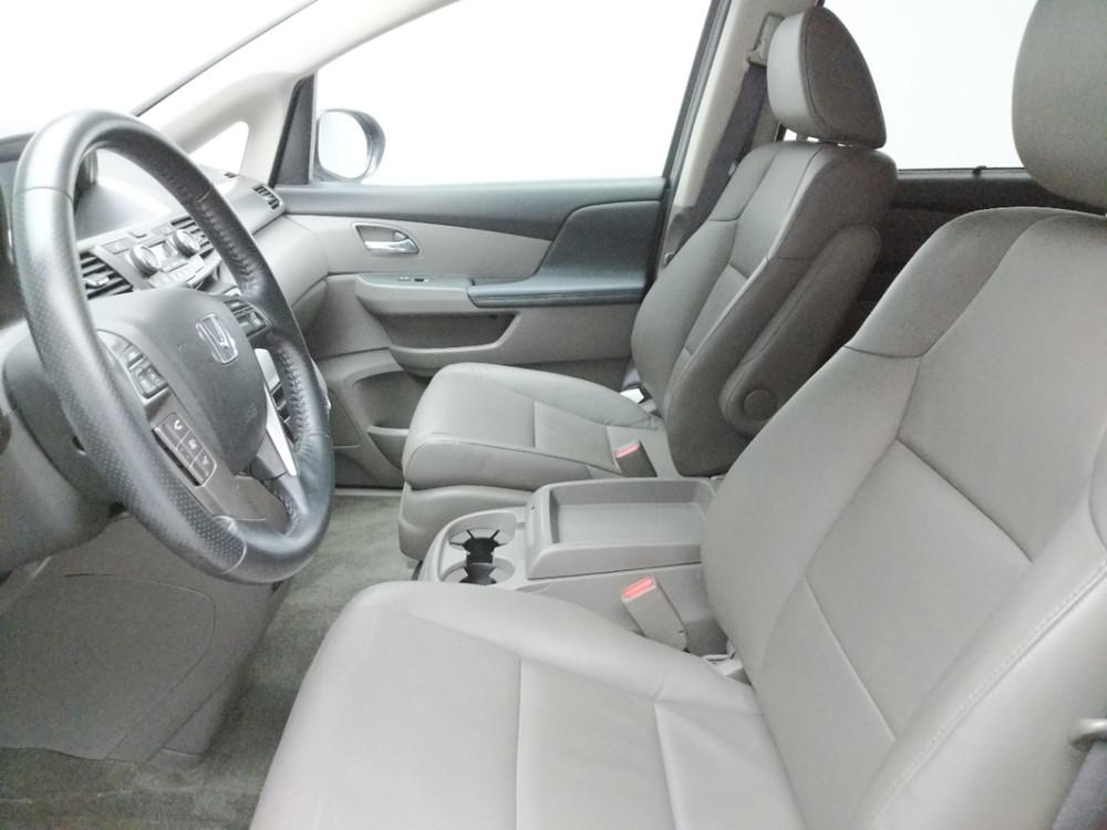 2016 Honda Odyssey - Driver Front Seat