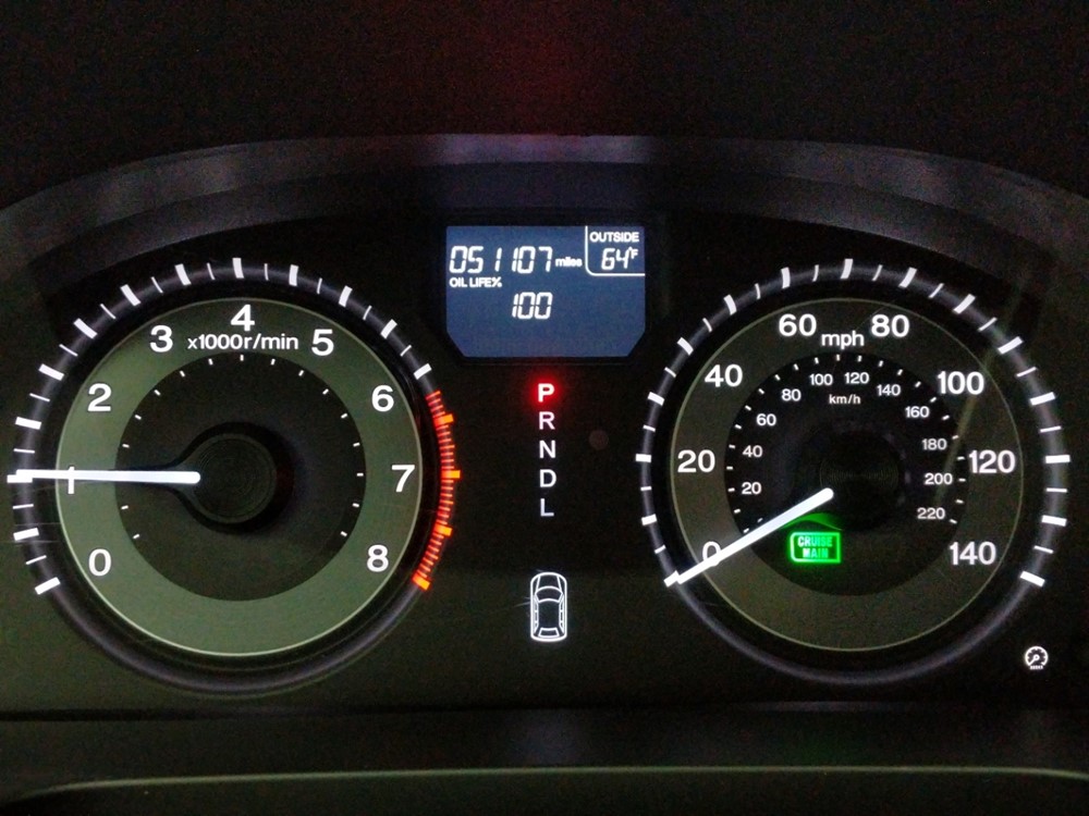 2016 Honda Odyssey - Odometer Close Up
