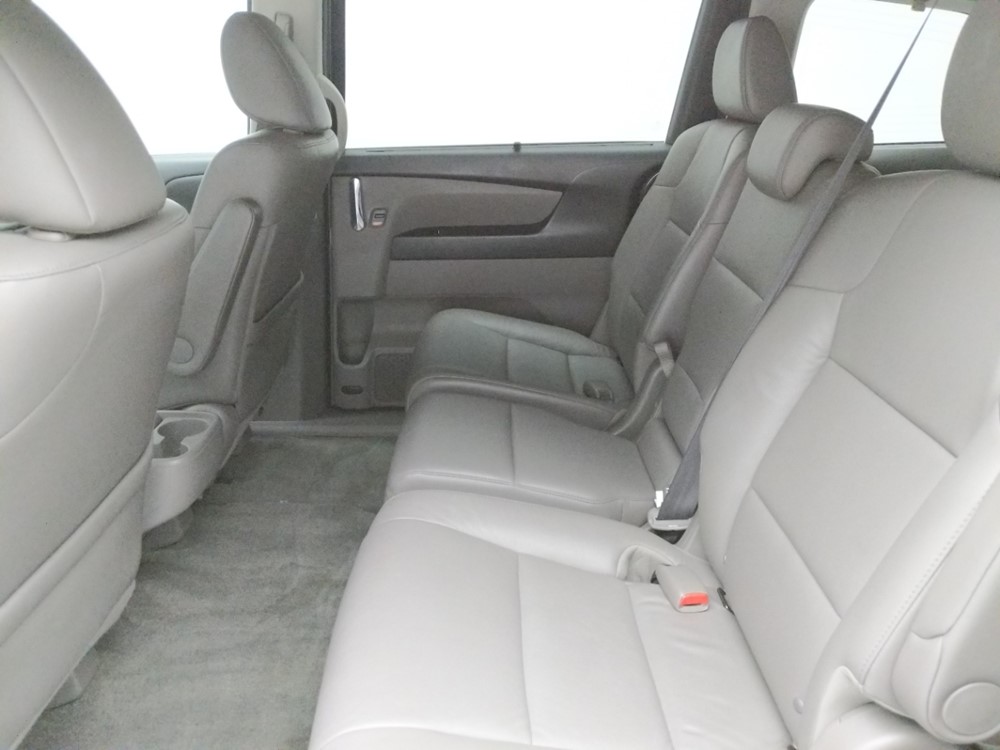 2016 Honda Odyssey - Driver Rear Seat