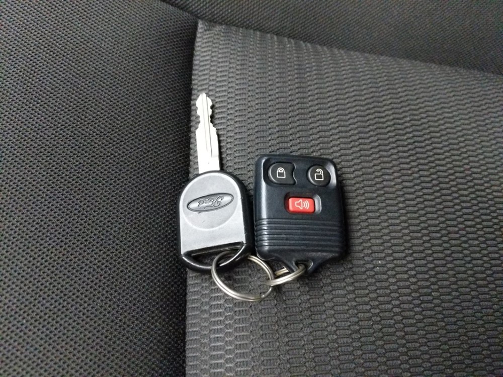 2010 Ford Edge - Keys