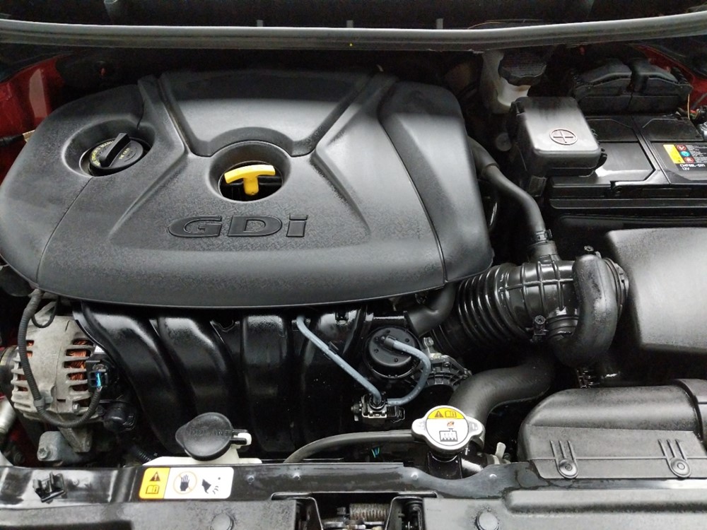 2017 Hyundai Elantra - Engine