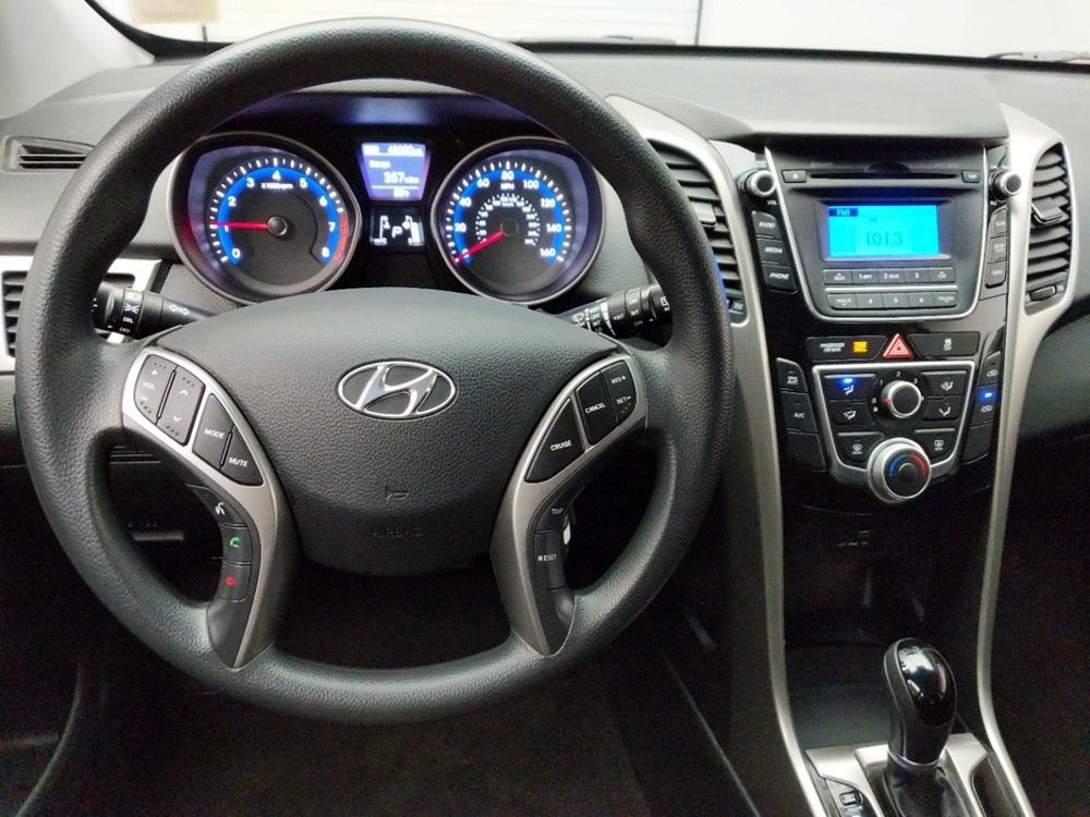 2017 Hyundai Elantra - Driver Dash