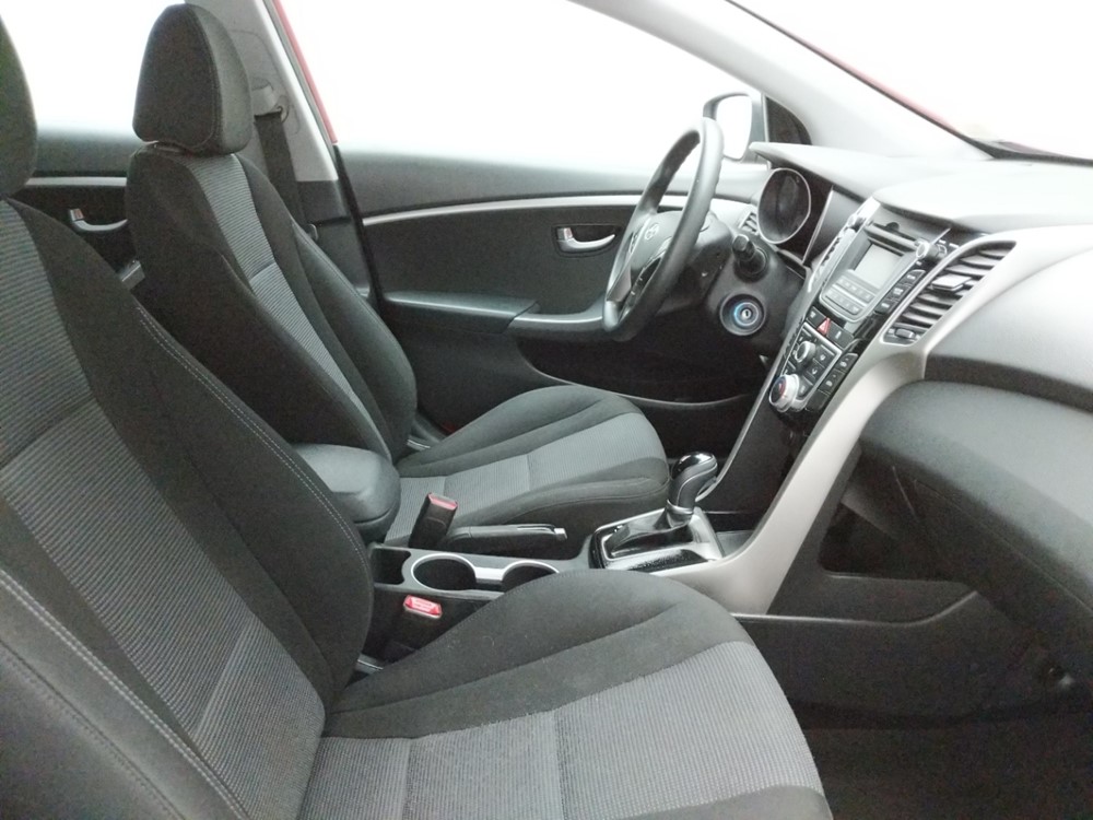 2017 Hyundai Elantra - Passenger Front Seat