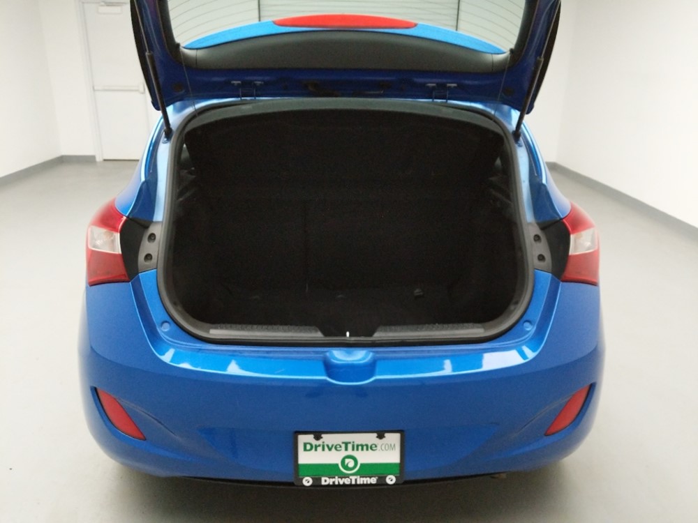 2017 Hyundai Elantra - Trunk