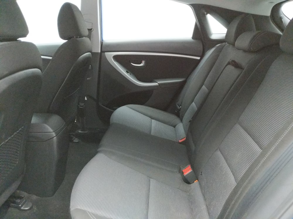 2017 Hyundai Elantra - Driver Front Seat