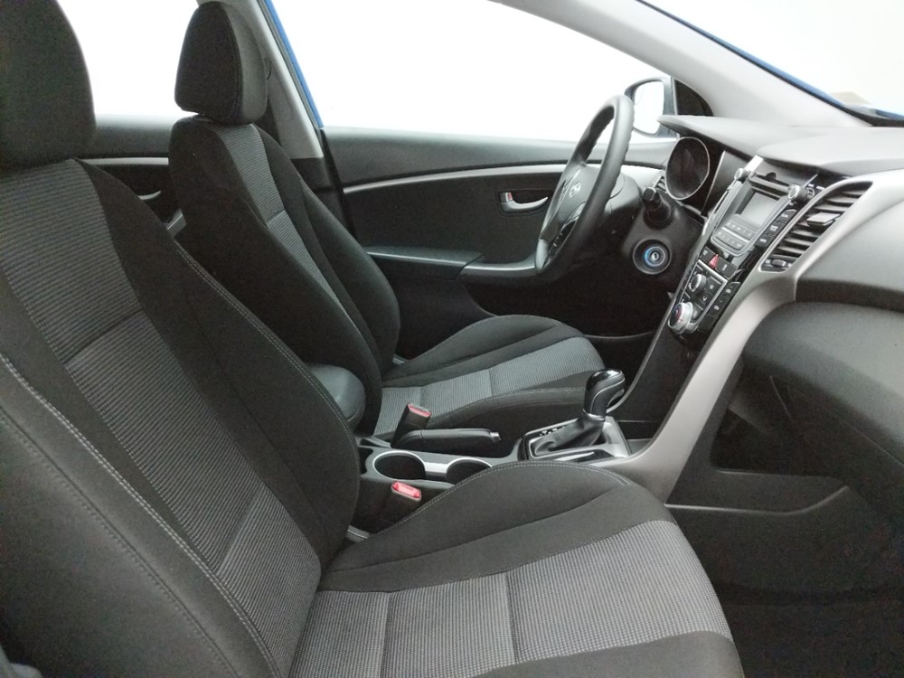 2017 Hyundai Elantra - Passenger Front Seat
