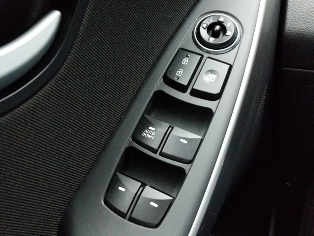 2017 Hyundai Elantra - Driver Power Windows/Lock Control