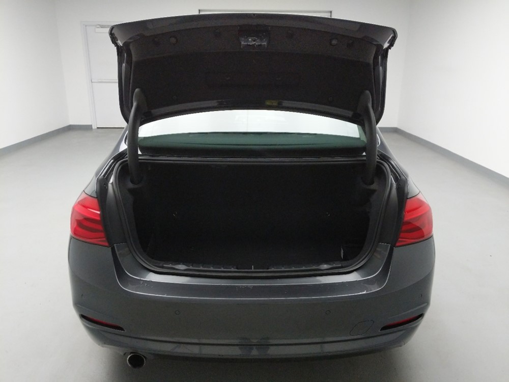 2016 BMW 320i - Trunk