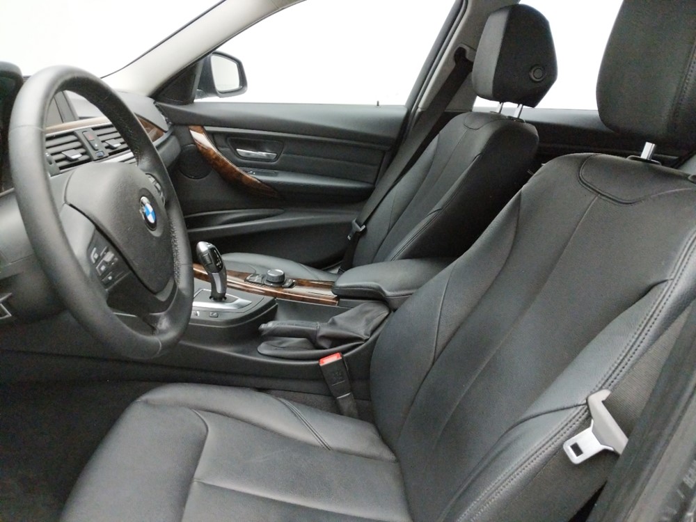 2016 BMW 320i - Driver Front Seat