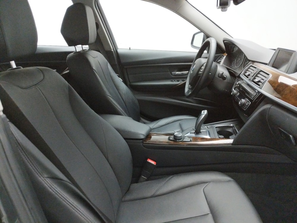 2016 BMW 320i - Passenger Front Seat
