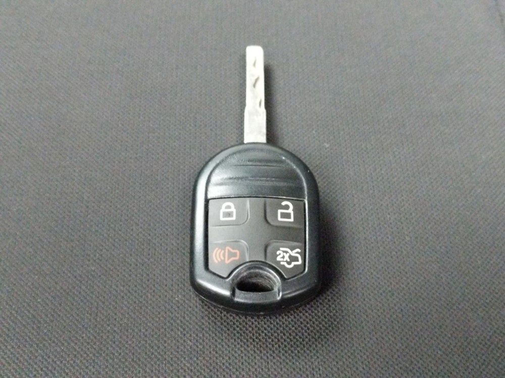 2017 Ford Fiesta - Keys
