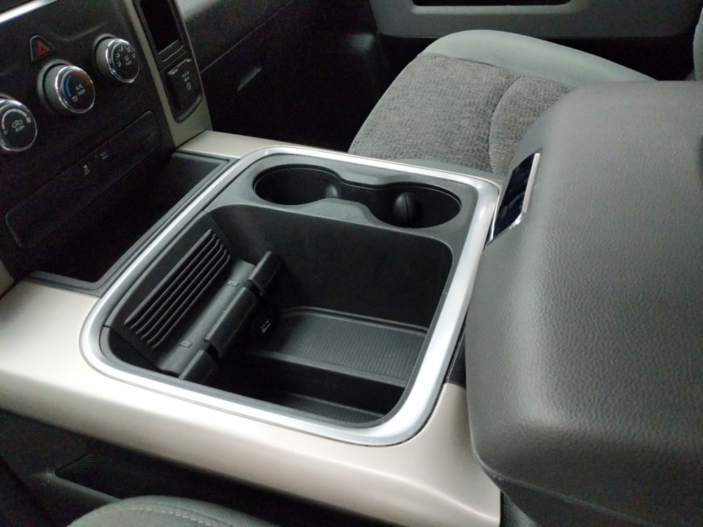 2017 Dodge Ram 1500 - Center Console/Cup Holders
