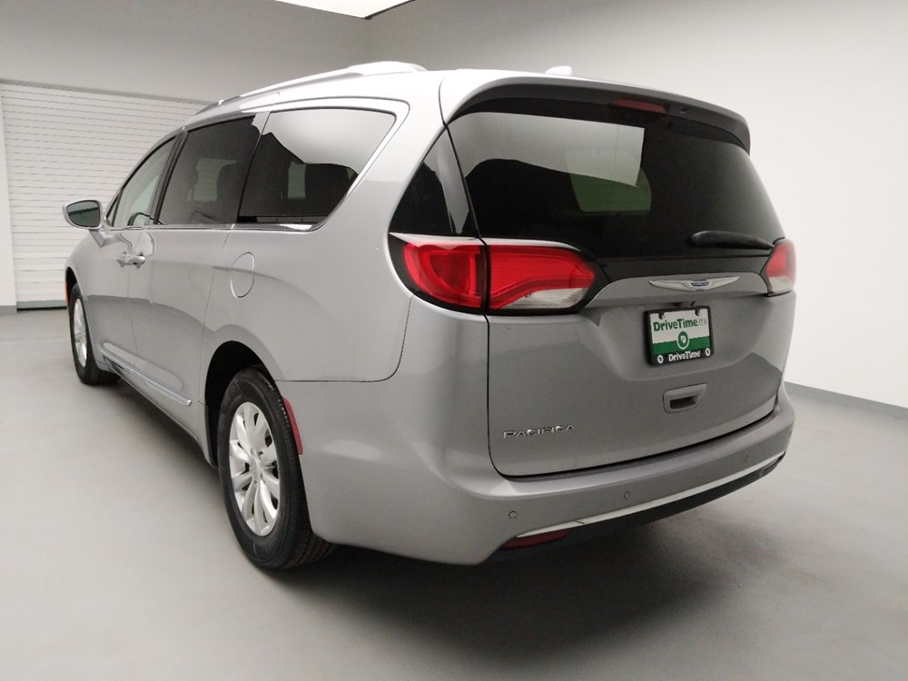 2018 Chrysler Pacifica - Driver Rear Bumper