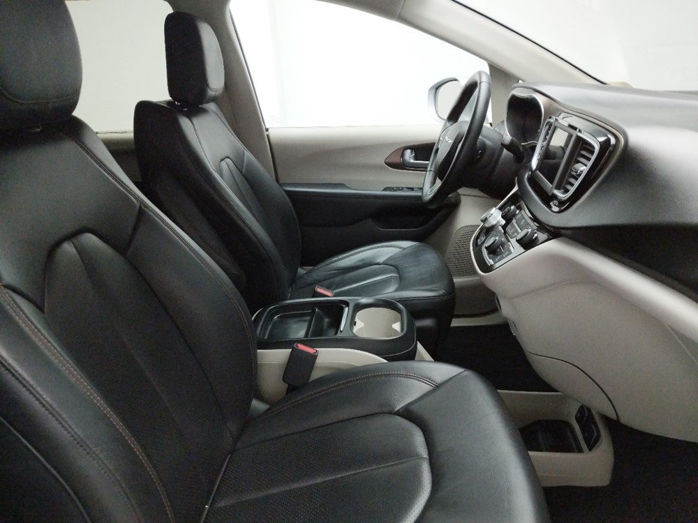 2018 Chrysler Pacifica - Passenger Front Seat