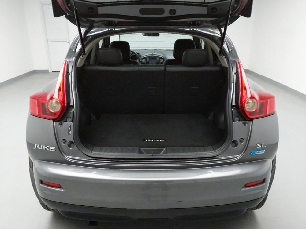 2012 Nissan JUKE - Trunk