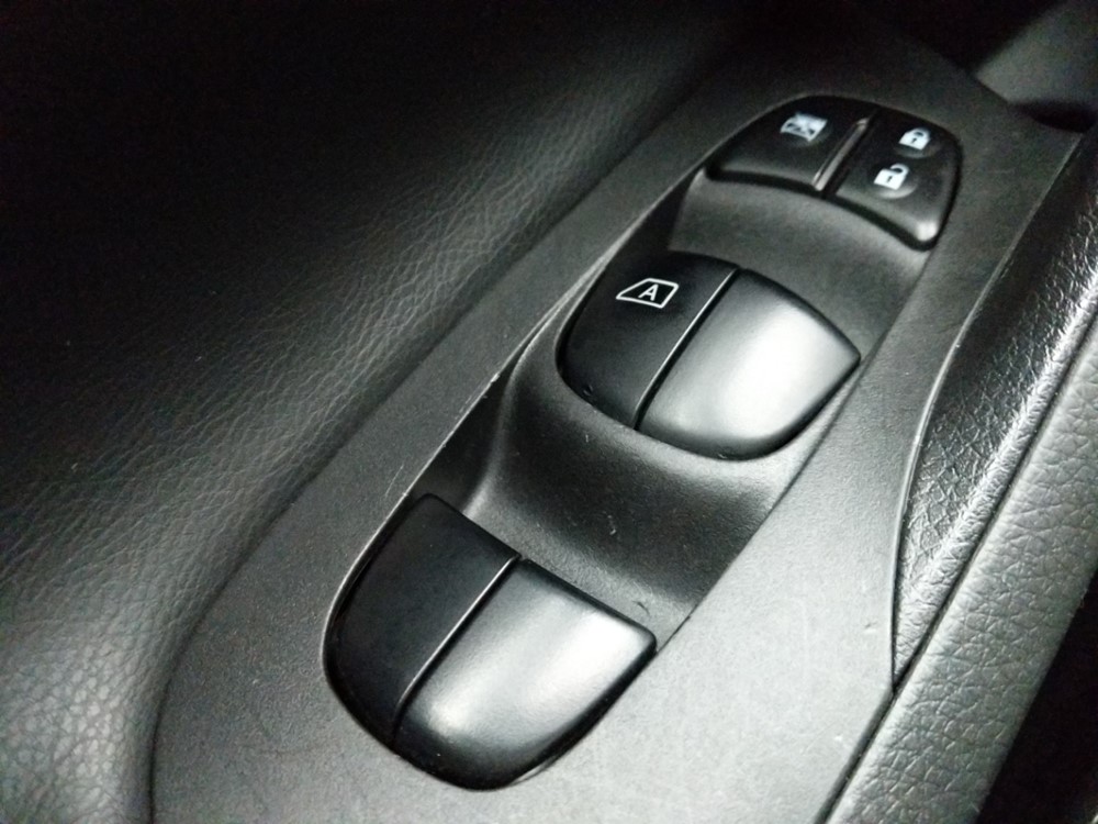 2017 Nissan Altima - Driver Power Windows/Lock Control