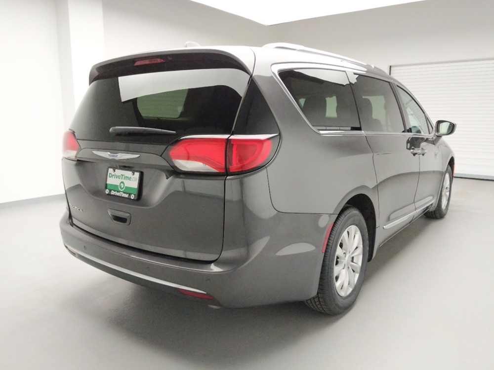 2018 Chrysler Pacifica - Passenger Rear Bumper