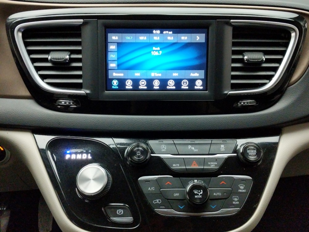 2018 Chrysler Pacifica - Stereo Package