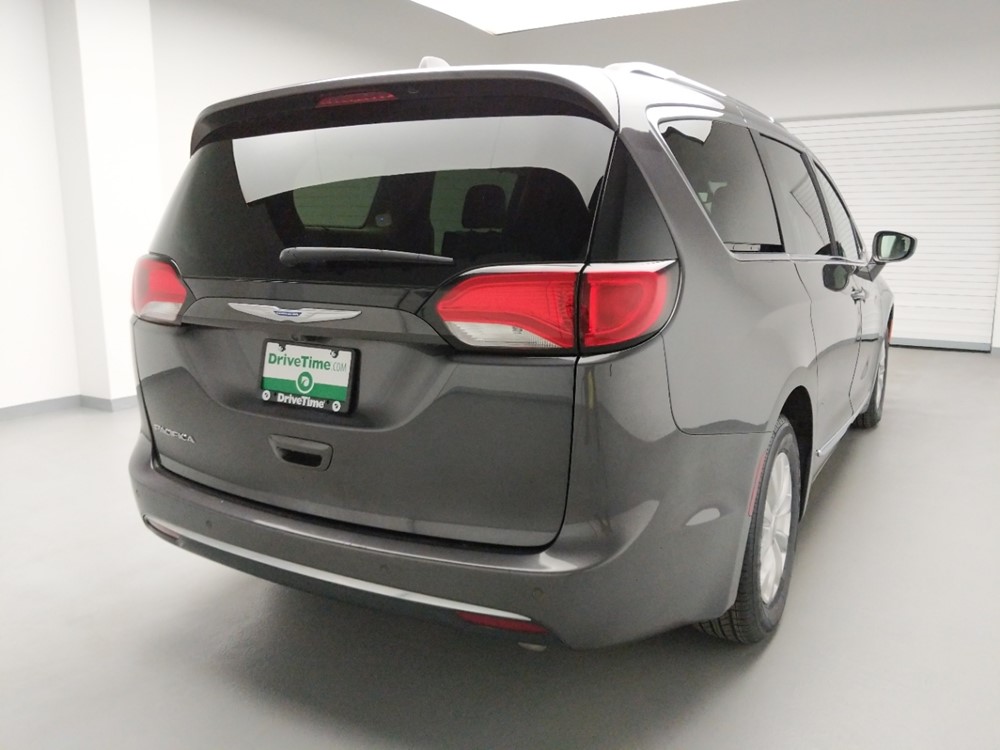 2018 Chrysler Pacifica - Passenger Rear Trunk