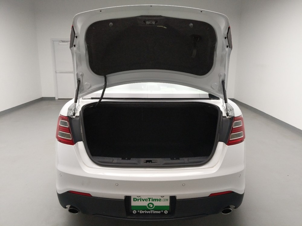 2015 Ford Taurus - Trunk