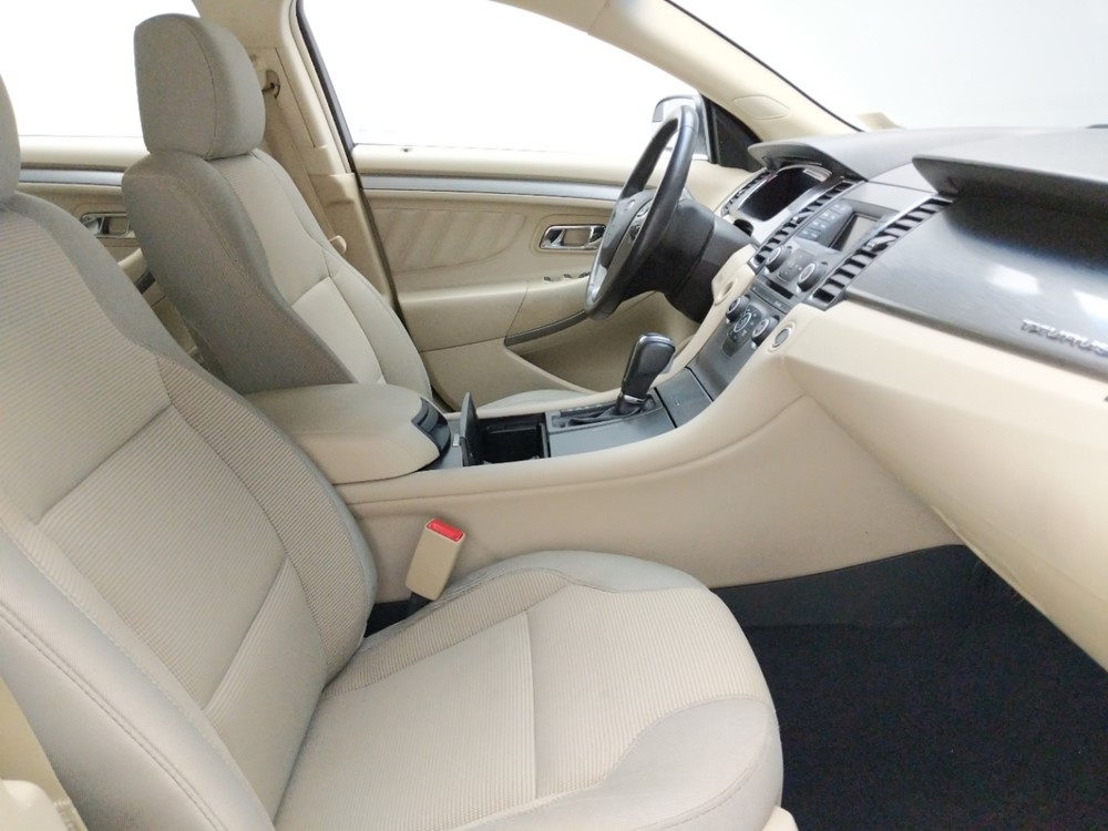 2015 Ford Taurus - Passenger Front Seat