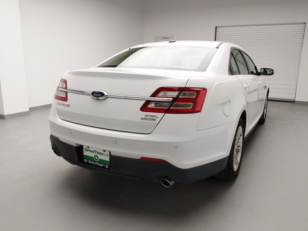 2015 Ford Taurus - Passenger Rear Trunk