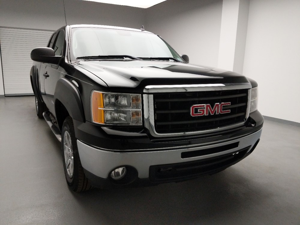 2011 GMC Sierra 1500 - Passenger Front Hood