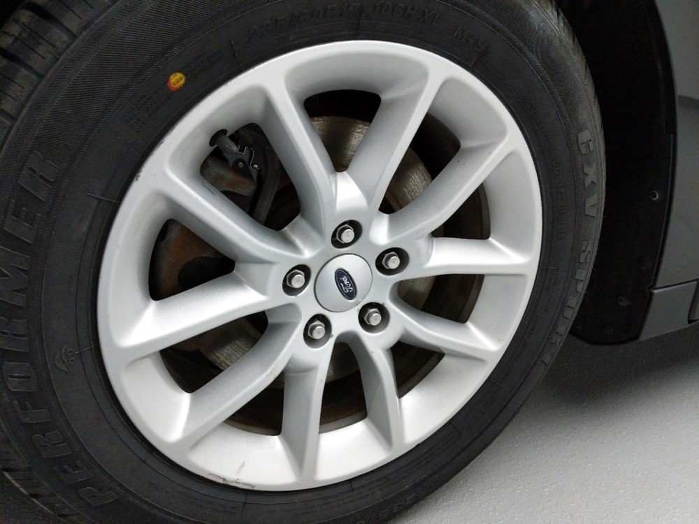 2013 Ford Taurus - Wheel