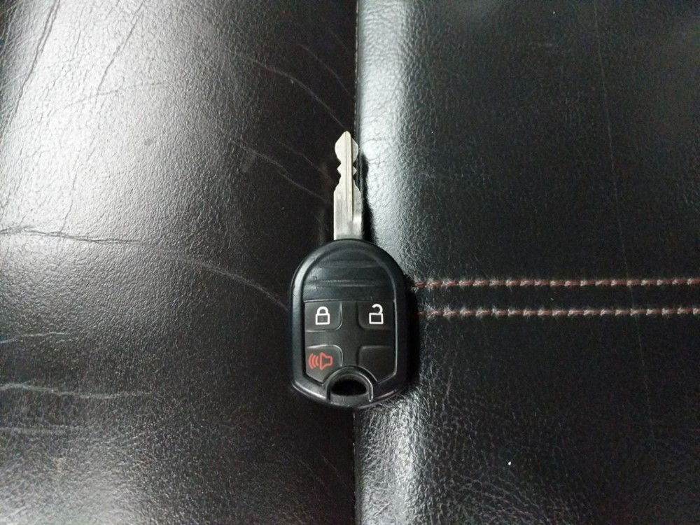 2011 Ford Edge - Keys