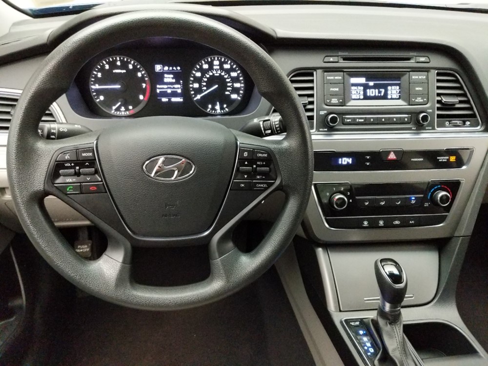 2017 Hyundai Sonata - Driver Dash