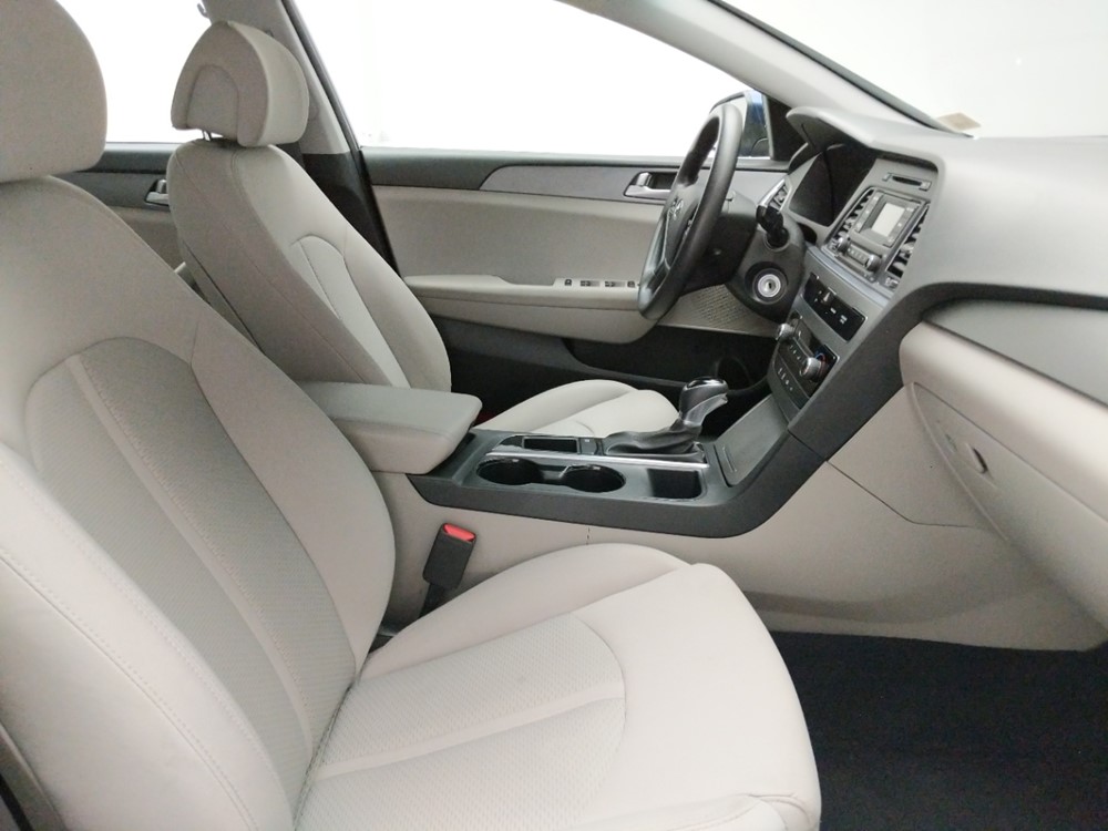 2017 Hyundai Sonata - Passenger Front Seat