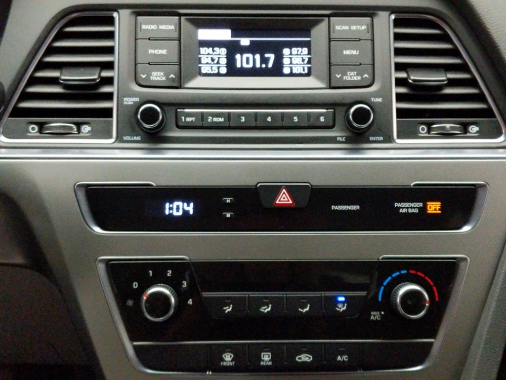 2017 Hyundai Sonata - Stereo Package