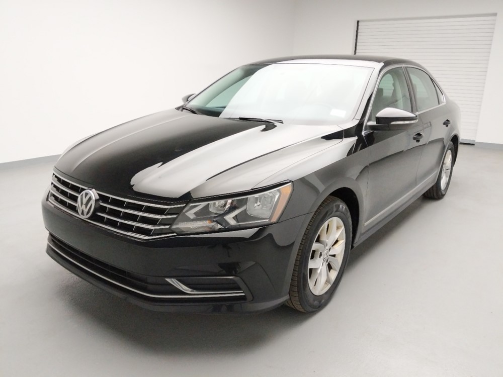 2016 Volkswagen Passat - Driver Front Bumper