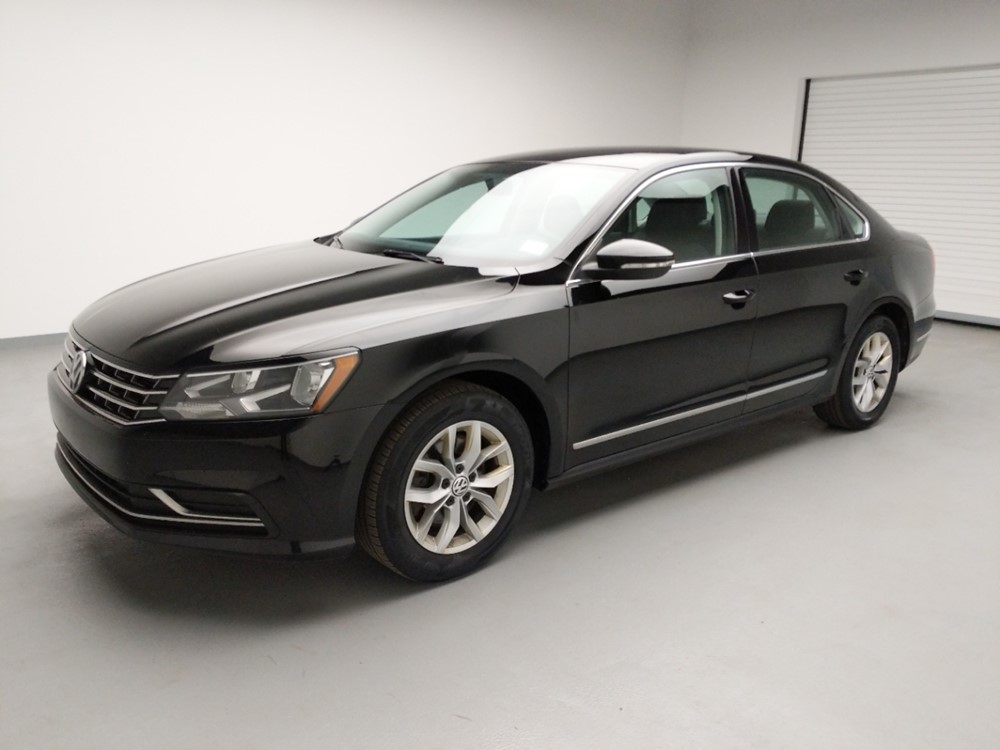 2016 Volkswagen Passat - Driver Front Side