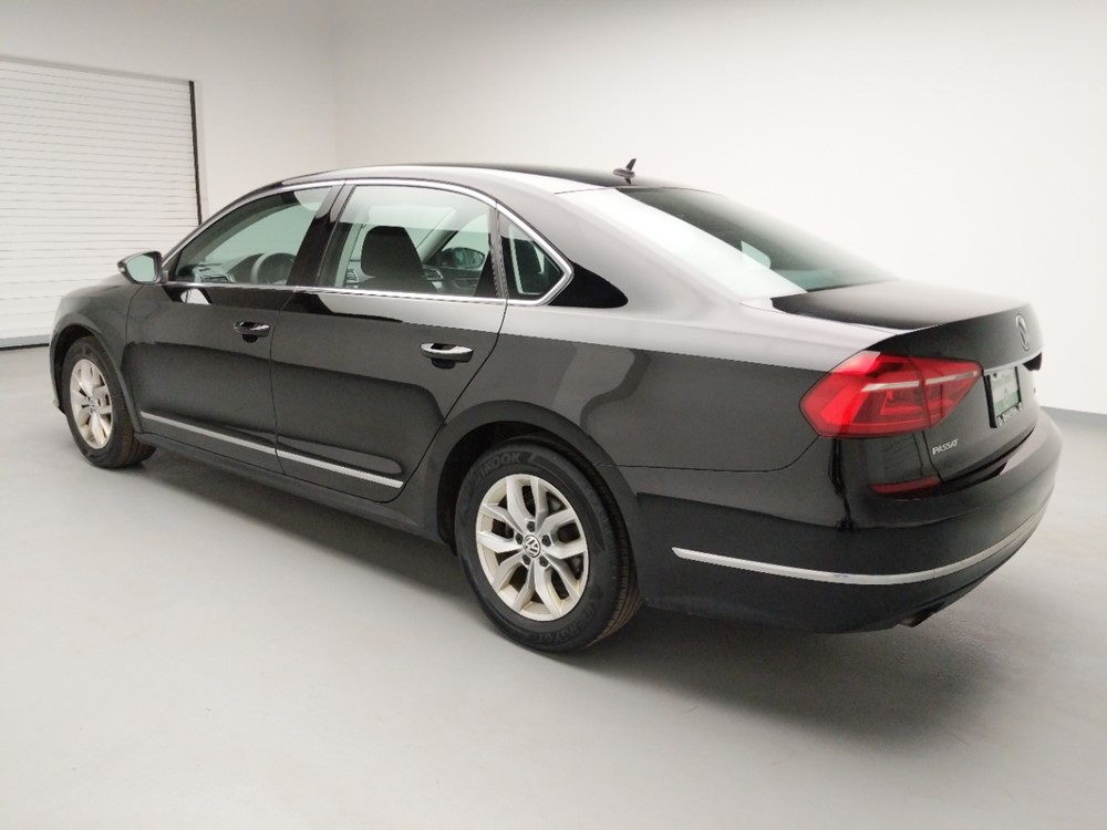 2016 Volkswagen Passat - Driver Rear Side