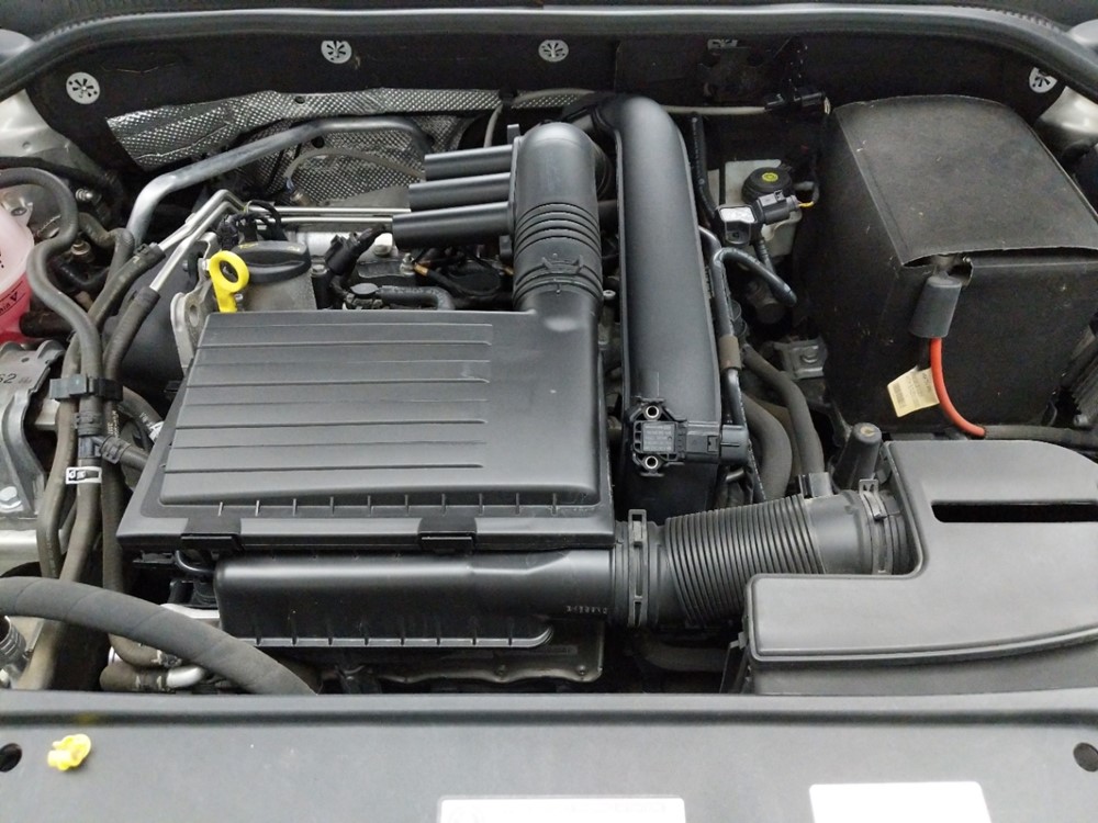 2016 Volkswagen Jetta - Engine