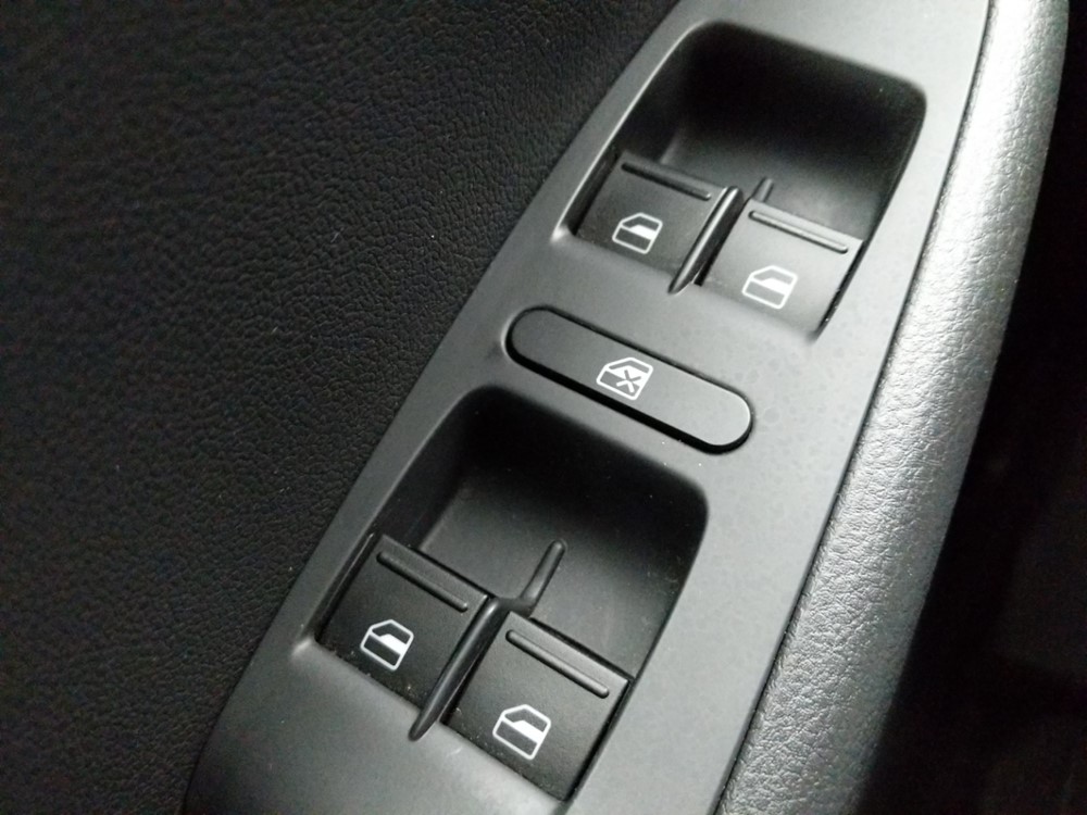 2016 Volkswagen Jetta - Driver Power Windows/Lock Control