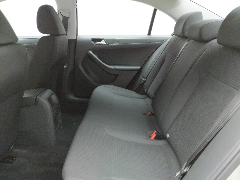 2016 Volkswagen Jetta - Driver Rear Seat
