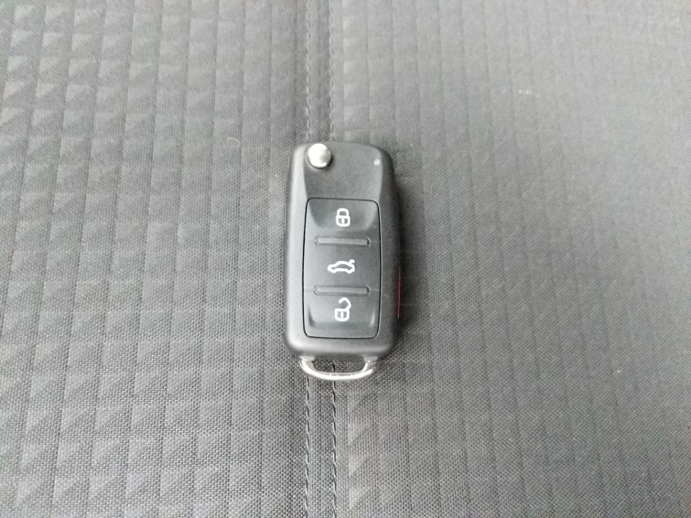 2016 Volkswagen Jetta - Keys